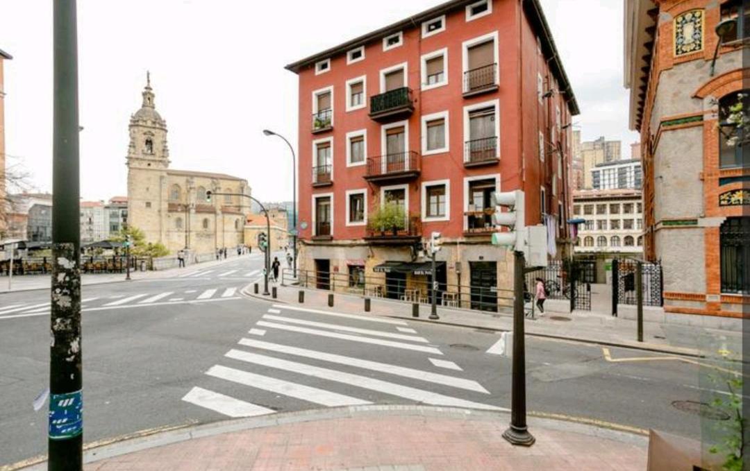 Appartamento Nuestro Refugio - Casco Viejo Con Wifi Y Parking Gratuito- Bilbao Esterno foto